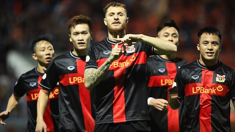 Cuộc chiến của thầy ngoại tại V.League